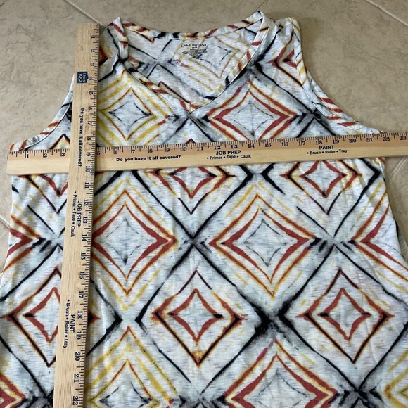 Lane Bryant Tunic Top Geometric print asymmetric tie hem  sleeveless size 14 /16 - Picture 7 of 11